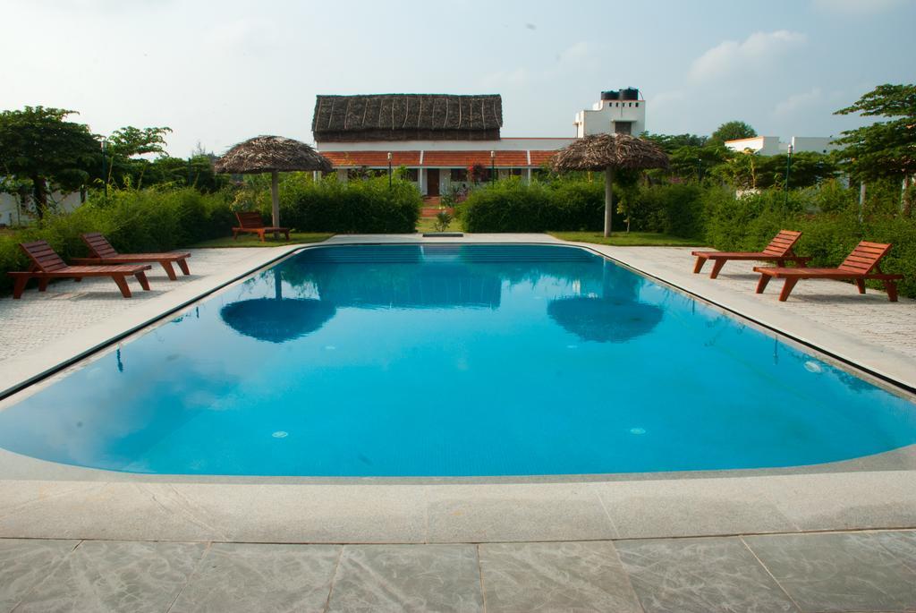 Hotel The Mountain Retreat Tiruvannāmalai Esterno foto