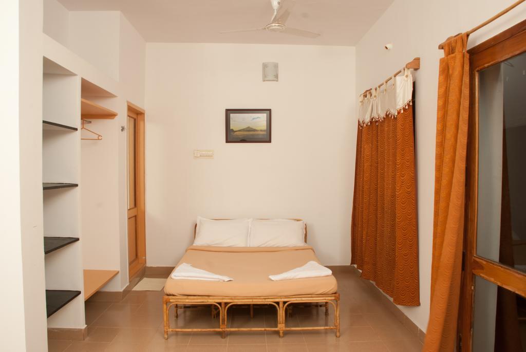 Hotel The Mountain Retreat Tiruvannāmalai Esterno foto