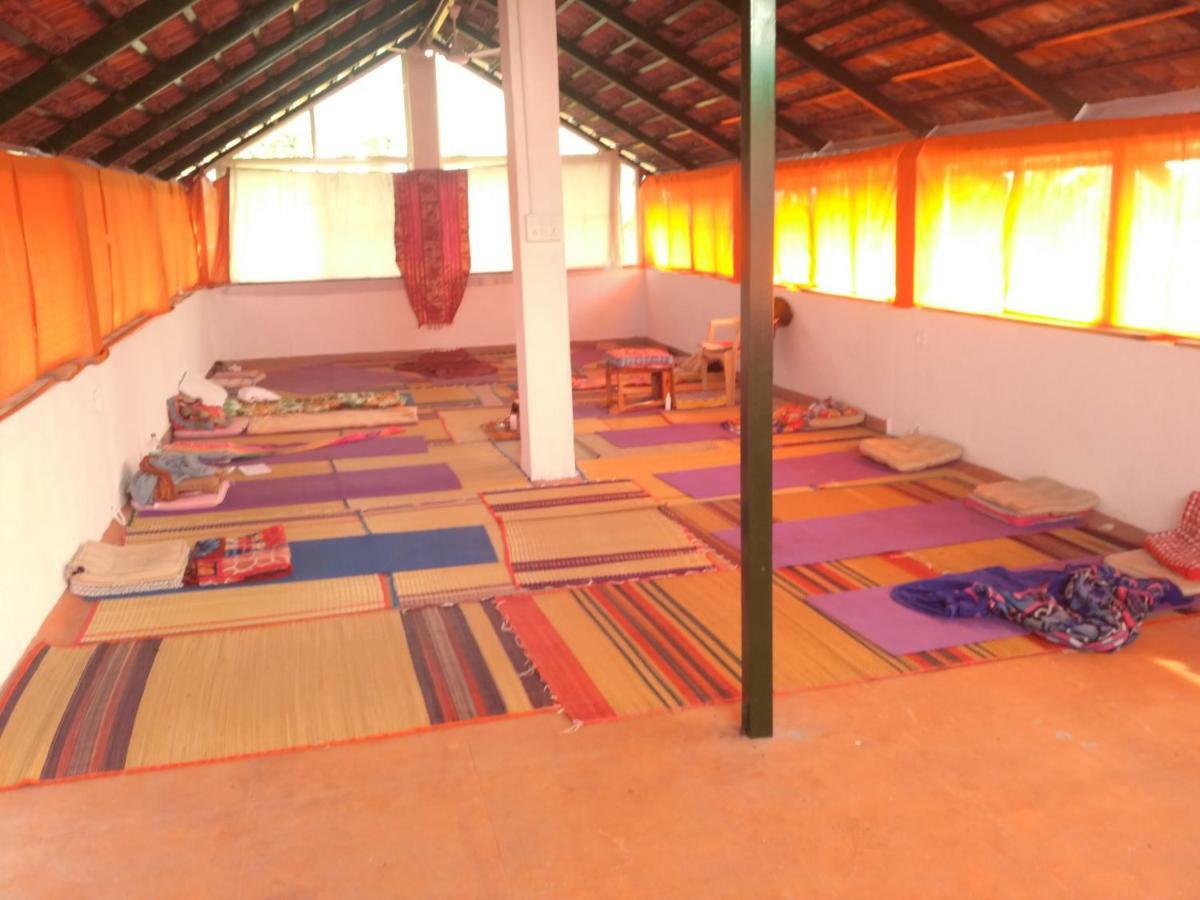 Hotel The Mountain Retreat Tiruvannāmalai Esterno foto